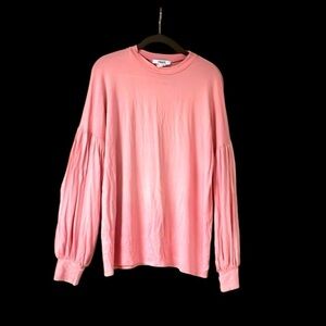 size small 2 Hearts blush pink long ballon sleeve top